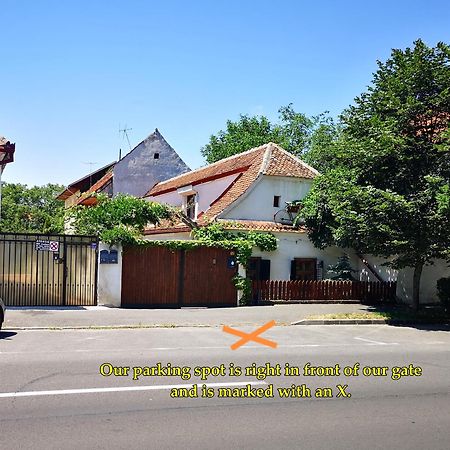 Bike House - 250-Year-Old Restored House In A Quiet Area Brașov Exterior foto